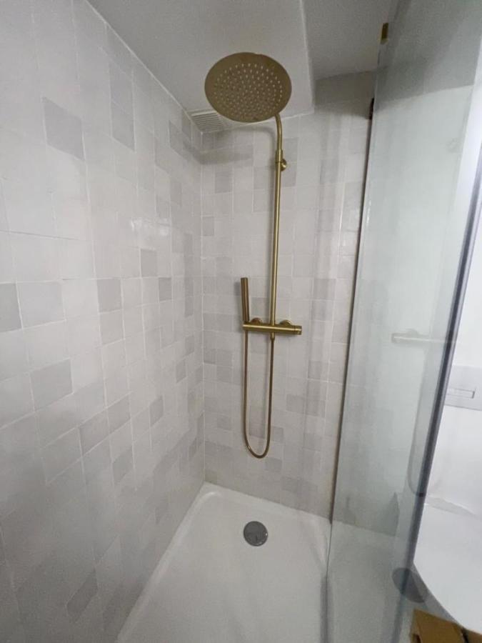 Apartment With Mediterranean Charm In The Heart Of The Provencal Market Antibes Eksteriør bilde