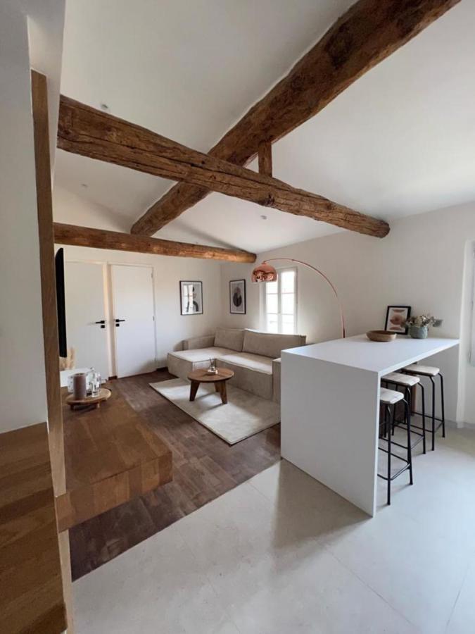 Apartment With Mediterranean Charm In The Heart Of The Provencal Market Antibes Eksteriør bilde