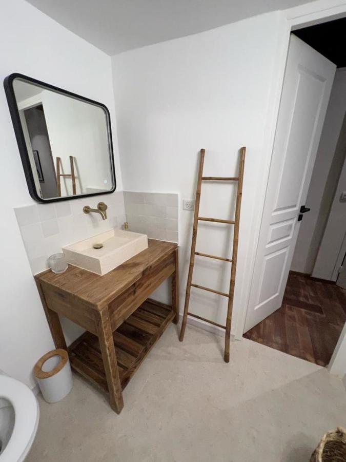 Apartment With Mediterranean Charm In The Heart Of The Provencal Market Antibes Eksteriør bilde